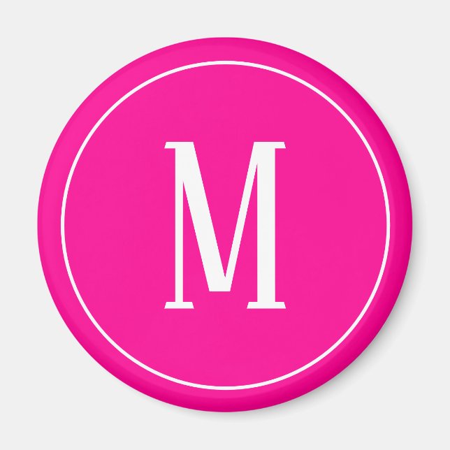 Monogram White på Shock rosa Round Magnet (Framsidan)