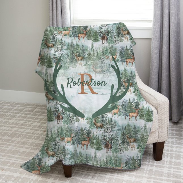 Monogram Winter Woodland Hjort Fleecefilt (Skapare uppladdad)