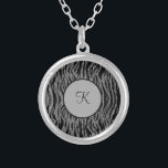 Monogram Zebra tryck Black Grått Silver Trendig Silverpläterat Halsband<br><div class="desc">Monogram detta Svarta och Grått-Silver-Zebra tryck Silver Necklace. Gör en underbar gåva till henne,  eller till dina brudar.</div>