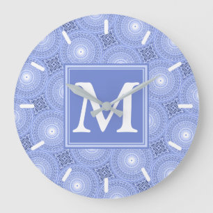 Monogramblå cirklar mönster stor klocka
