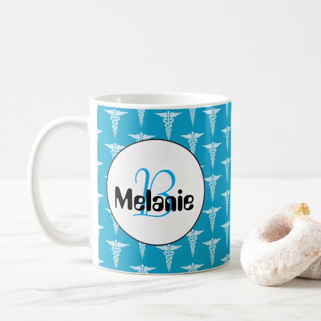 Monogramen för mönster för blåttvitsjuksköterskan kaffemugg (Med munk)