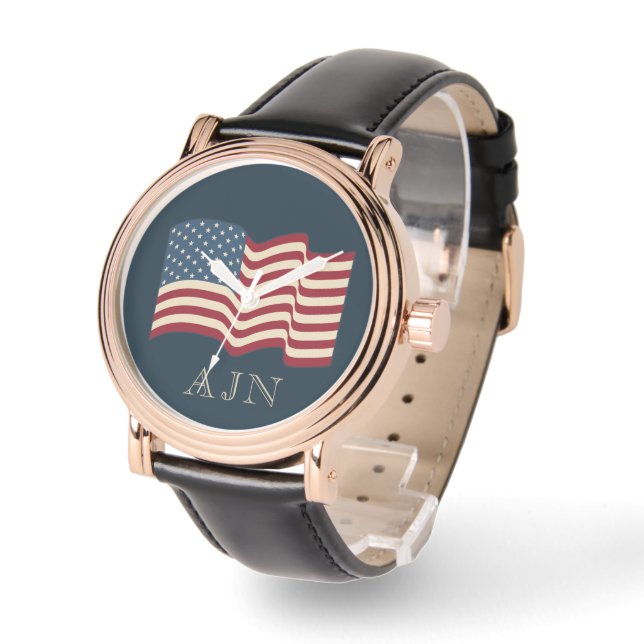 Monogrammad American Flagga Watch Gift Armbandsur (Vinkel)