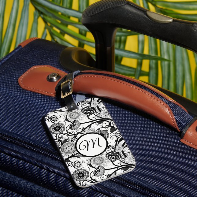 Monogrammad Black and White Blommigt Abstrakt Bagagebricka (Framsida Insitu 1)