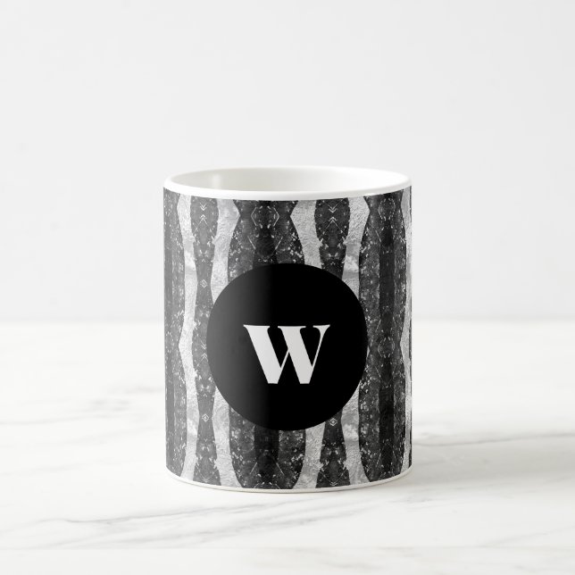 Monogrammad chic Black and White Ornamental Kaffemugg (Center)