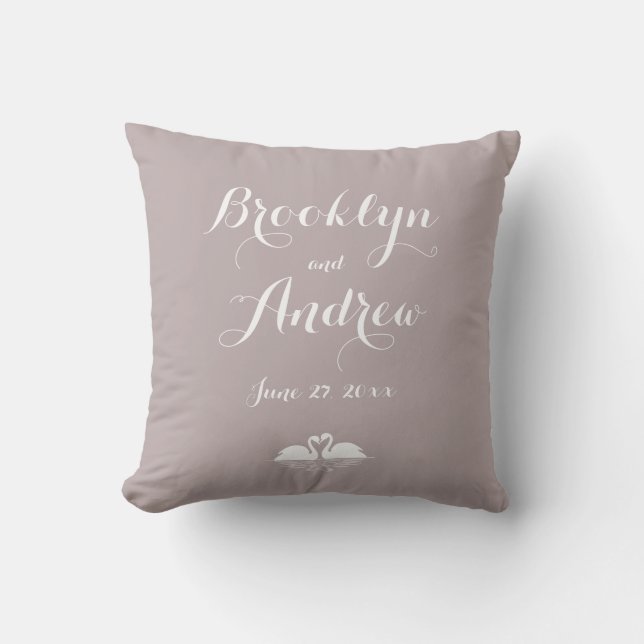 Monogrammad Elegant Grått Bröllop Pillows Svanar Kudde (Framsida)