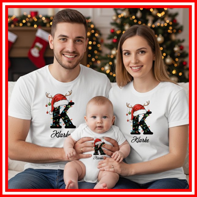 Monogrammad Family jul Antlers Santa Hat T Shirt (Skapare uppladdad)