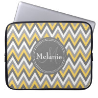 Monogrammad Gult & Grått Chevron Mönster