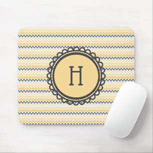 Monogrammad Gult Grått Chevron Musmatta