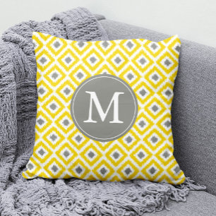 Monogrammad Gult Grått Diamonds Ikat Mönster Kudde
