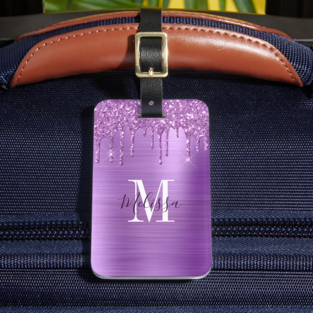 Monogrammad Lila Glitter Drip Brushed Metall Bagagebricka (Framsida Insitu 2)