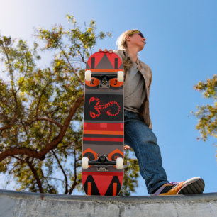 Monogrammad mycket färgad Skateboard Red Scorpion
