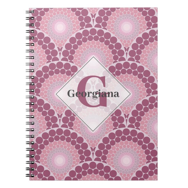 Monogrammad Radiant Pinks Dusky Ro Dot Mandala Anteckningsbok (Framsidan)