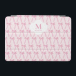 Monogrammad Rosa Coquette bow mönster personlig iPad Mini Skydd<br><div class="desc">Personlig den här Monogrammade Rosan Coquette Bow Ribbon Mönster personlig ipad cover! Med en chic och ett band med mönster med anpassningsbar monogram och namn är den här tablettluckan perfekt för snyggten och den tekniskviga kvinnan. Ett modernt och funktionellt tillbehör, det är en idealisk gåva till studenter, professioneller eller någon...</div>