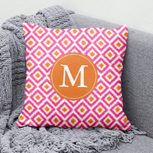 Monogrammad Rosa Tangerine Diamonds Ikat Mönster Kudde