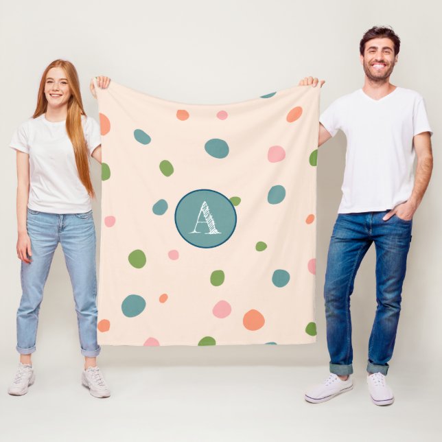 Monogrammad Söt polka dots rosa Fleecefilt (På plats)