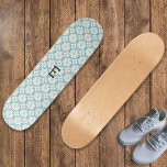 Monogrammad Söt White Flowers Patternated Blommigt Mini Skateboard Bräda 18,5 Cm<br><div class="desc">Skapa en blommigt blomstra med den här söt mönstrade skateboard. Med en färsk och lätt design av vita blommor på en pastellblå bakgrund har skateboard ett åternaturligt naturtematiskt utseende. Anpassa kortet med ditt inledande monogram för en enskild avslutande beröring.</div>