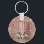 Monogrammade drivrutiner Ro Guld Glitter vid Rosa  Nyckelring<br><div class="desc">Modern,  gigantisk ro glitter droppar namn och en monogrammad nyckelkedja.Den här designen har  guld i rosa ros glitter som droppar på guld gnistra med rosa-metallens inledande och första anpassningsbar-textmall. Perfekt kvinnlig gåva. Observera att den här designen är en utskriven fotoeffekt. Kontakta mig om du behöver hjälp eller matchande artiklar.</div>