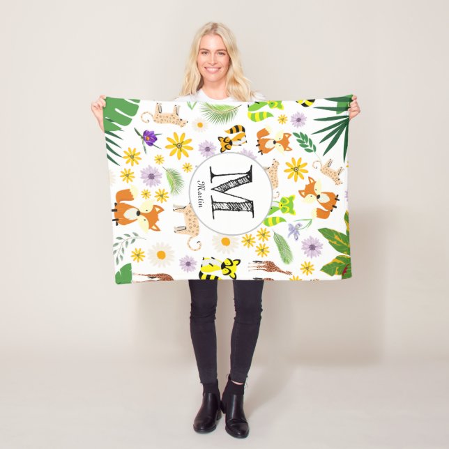 Monogrammade safari mönster-tvättbjörnar vita fleecefilt (På plats)