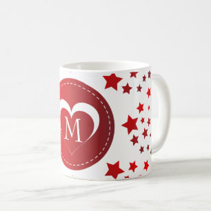 Monogrammat rött hjärta och stjärnor kaffemugg