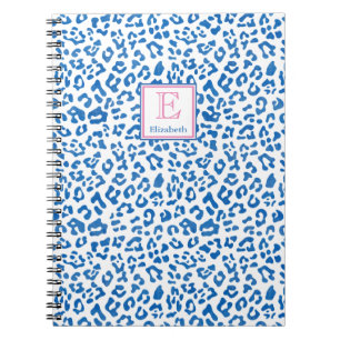 Monogrammat utskrift av parfymblått och vitt leop anteckningsbok