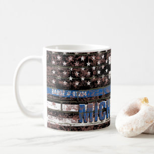 Monogrammed bedrövad flagga för polis tunn kaffemugg