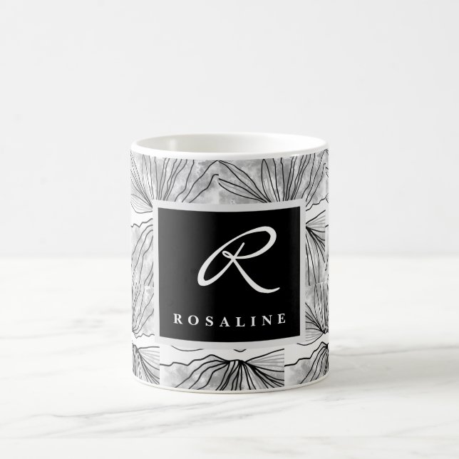 Monogrammed Black and White Botanical Tile Mönster Kaffemugg (Center)