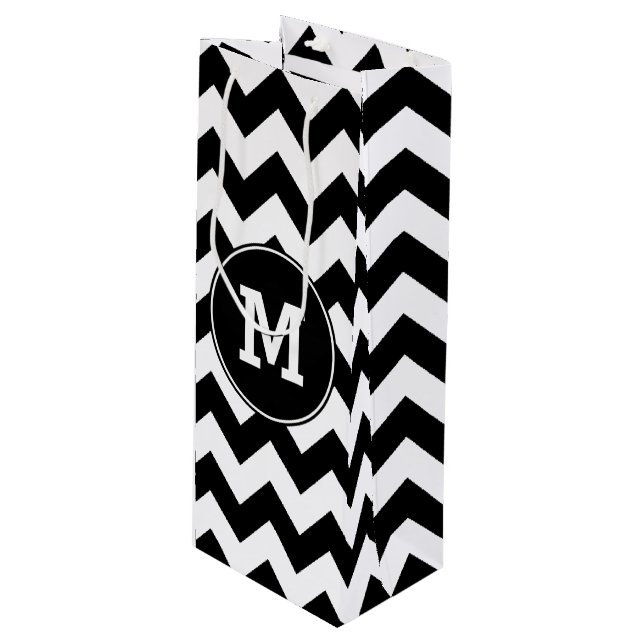 Monogrammed Black and White Zigzag (Framsidan Vinklad)