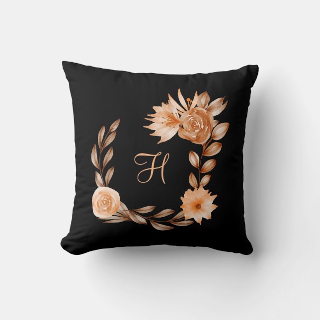 Monogrammed Black Brown och Peach Blommigt Kudde (Framsida)