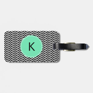 Monogrammed Black, White Sea Foam Chevron Mönster Bagagebricka