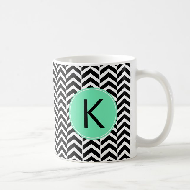 Monogrammed Black, White Sea Foam Chevron Mönster Kaffemugg (Höger)