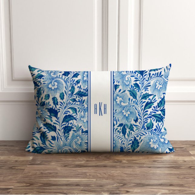 Monogrammed Blue and White Chinoiserie Pillow Lumbarkudde (Skapare uppladdad)