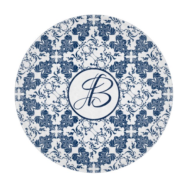 Monogrammed Blue and White English Countryside (Framsidan)