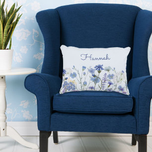 Monogrammed Blue Watercolor Wildblomma Nursery Prydnadskudde