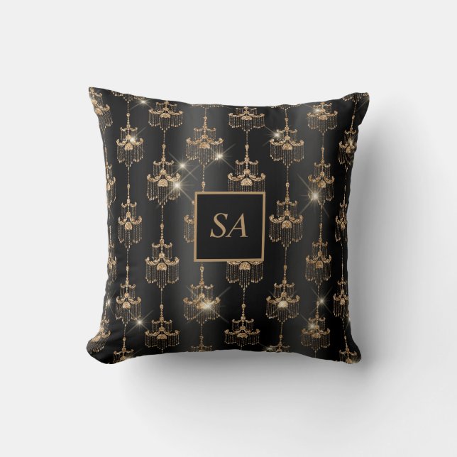 Monogrammed Guld Gnistra Chandelier Black Kudde (Framsida)