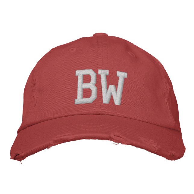 MONOGRAMMED HATS BRODERAD KEPS (Framsida)