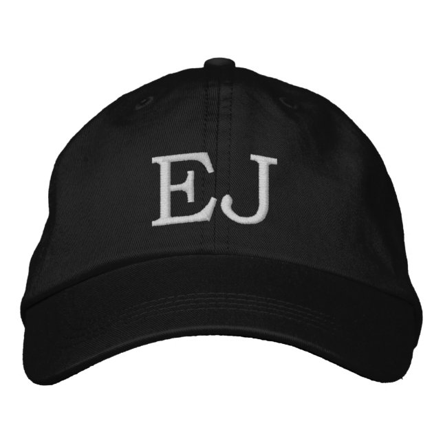 MONOGRAMMED HATS BRODERAD KEPS (Framsida)