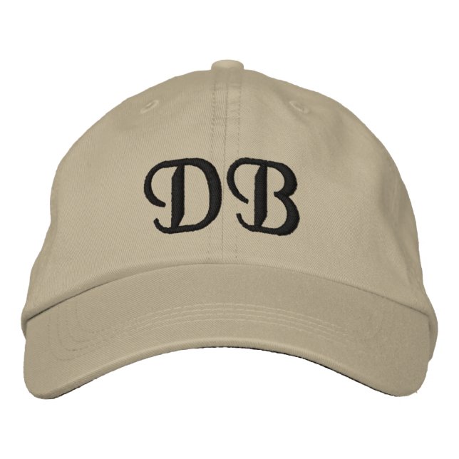 MONOGRAMMED HATS BRODERAD KEPS (Framsida)