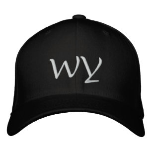 MONOGRAMMED HATS BRODERAD KEPS