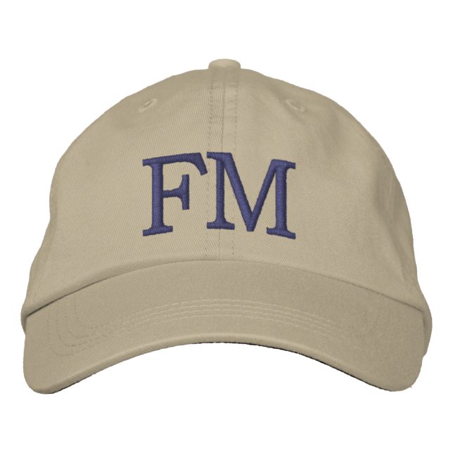 MONOGRAMMED HATS BRODERAD KEPS (Framsida)