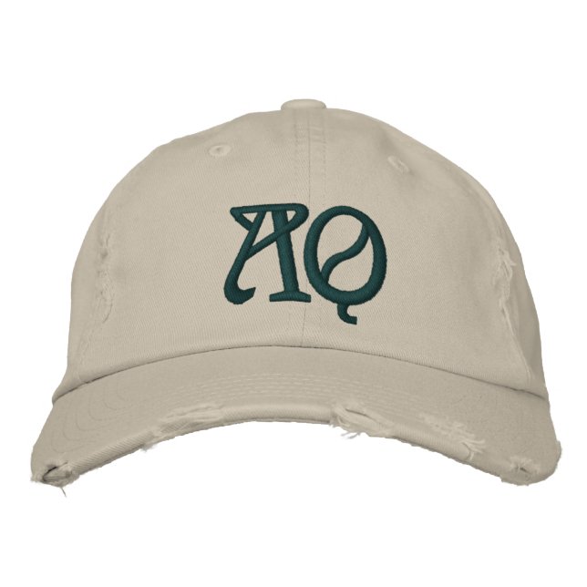 MONOGRAMMED HATS BRODERAD KEPS (Framsida)