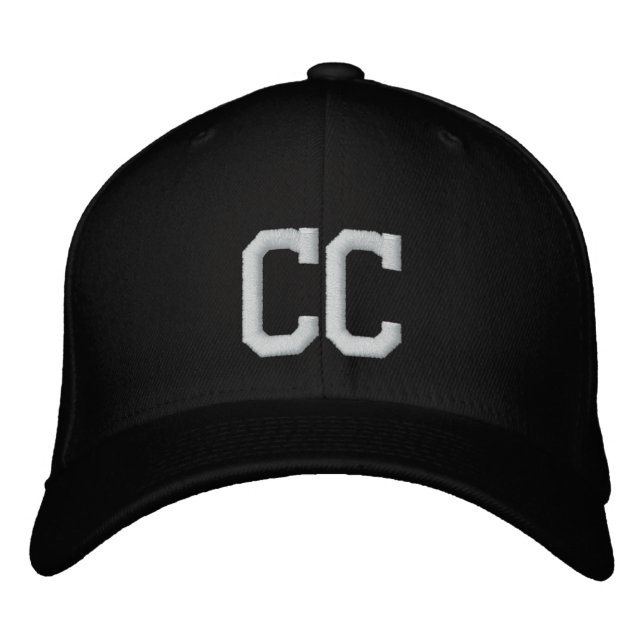 MONOGRAMMED HATS BRODERAD KEPS (Framsida)