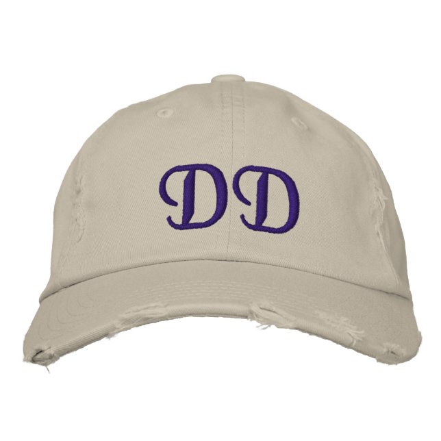 MONOGRAMMED HATS BRODERAD KEPS (Framsida)