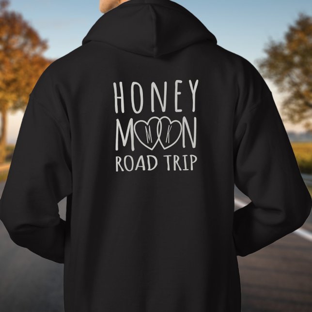 Monogrammed Honeymoon Road Resa Newlyged Manar Hoodie (Add your initials to this Honeymoon Road Trip Hoodie and set off on your adventure)