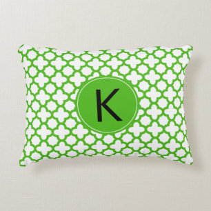 Monogrammed Kelly Grönt Quatrefoil Mönster Prydnadskudde
