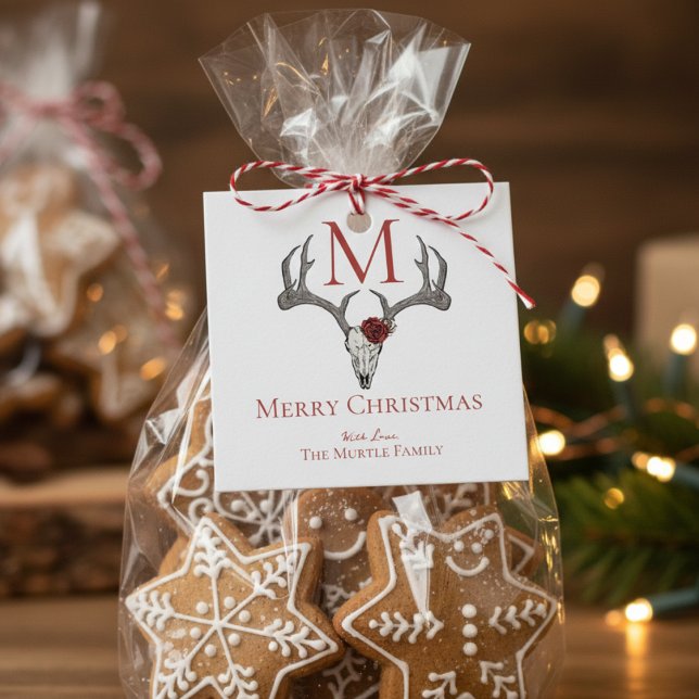 Monogrammed Land Julafton Reindeer Skull och Ro Gåvor Etiketter (Modern Reindeer Skull Antlers Merry Christmas Gift Tags. Festive Red Gothic Skull Country Xmas Tags )