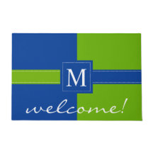 Monogrammed märka med sina initialer välkomnandet