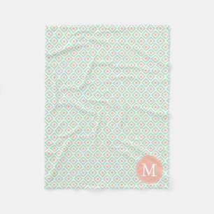 Monogrammed Mint Coral Diamonds Ikat Mönster Fleecefilt