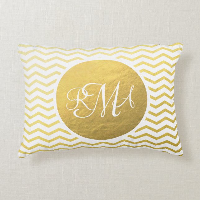 Monogrammed Personligen guld och White Chevron Prydnadskudde (Framsidan)