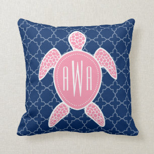 Monogrammed rosa havssköldpaddablått Quatrefoil Kudde