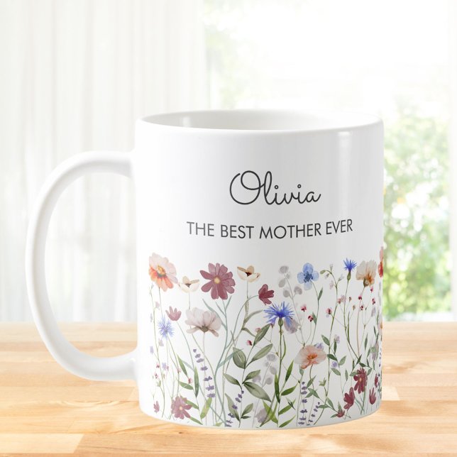 Monogrammerad akvarell Färgstark äng med vilda blo Kaffemugg (In situ)